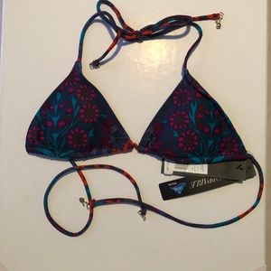 New Marc by Marc Jacobs bikini top size small